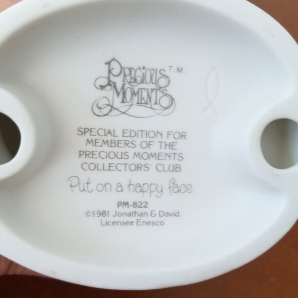 Precious Moments - Put on a Happy Face - PM-822 - Picture 5 of 5